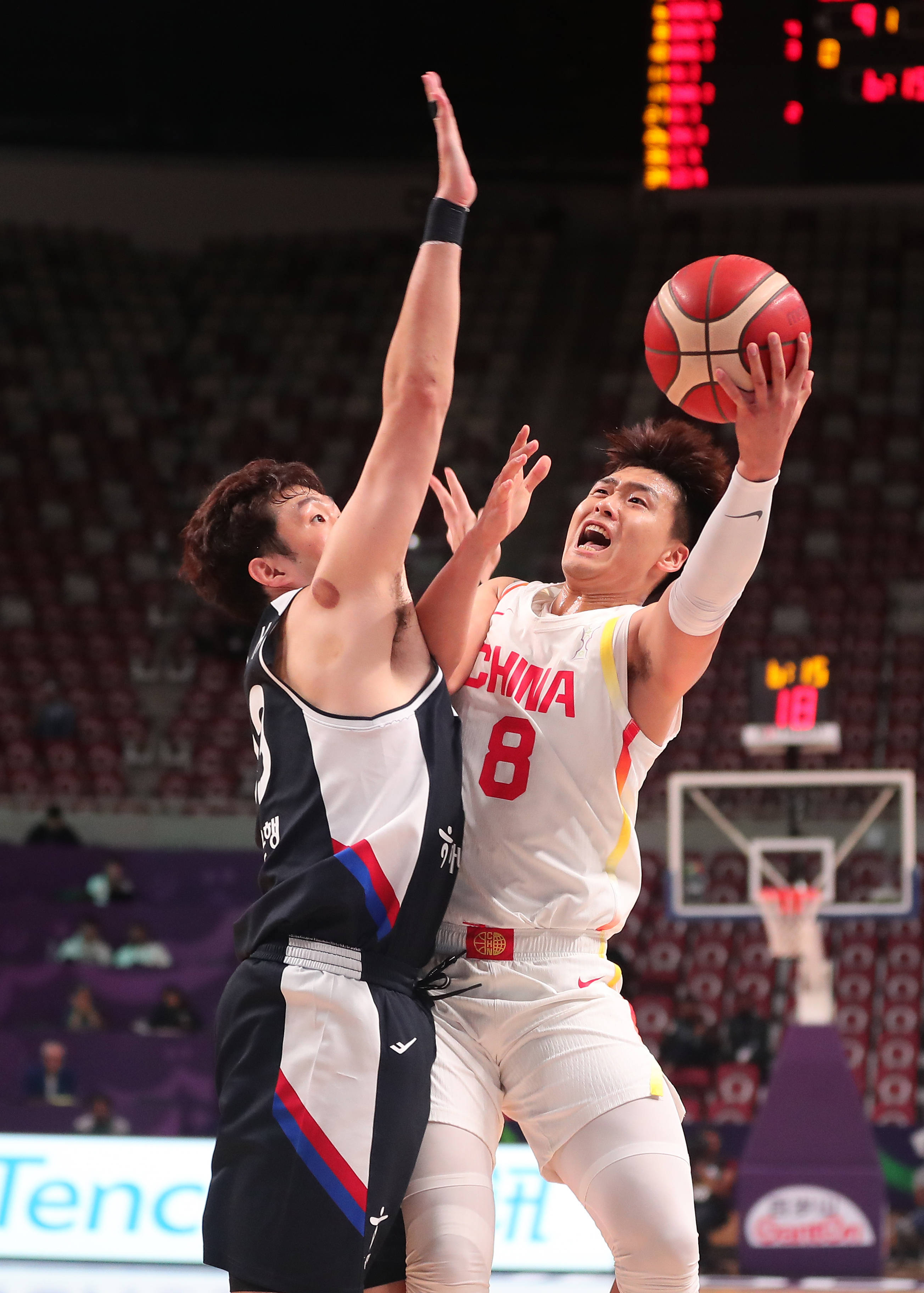 包含明日亚洲杯焦点战！广厦男篮迎战曼城，大胜或上演的词条