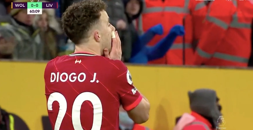 包含利拉德赛后谦逊发言登热搜，辽宁男篮绝杀利物浦引发热议的词条