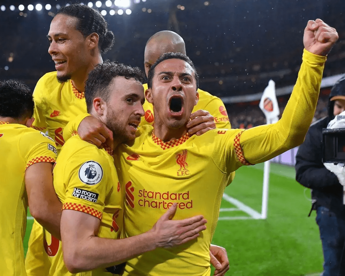 夏季联赛最新形势：切尔西高居榜首，山东泰山强势追赶，冠军归属成迷的简单介绍